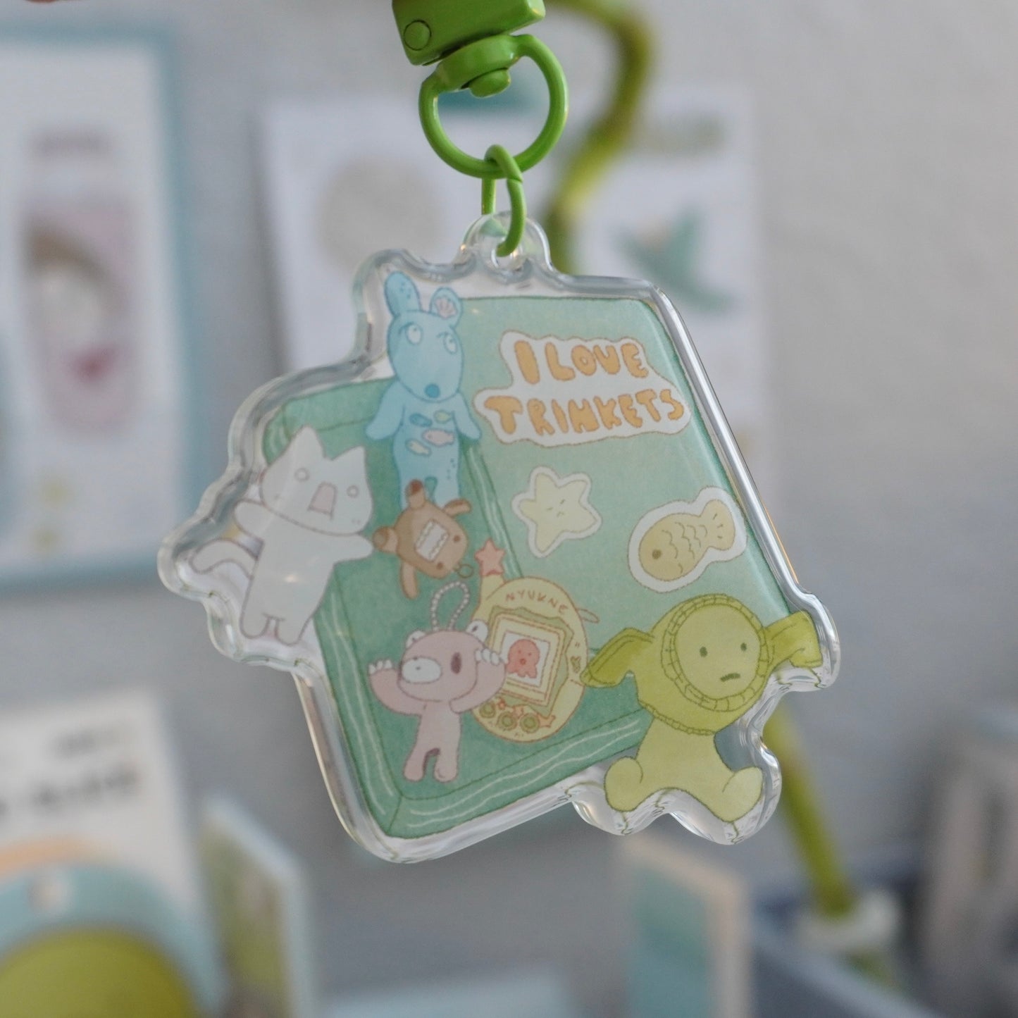 “I <3 Trinkets” Acrylic Keychain!